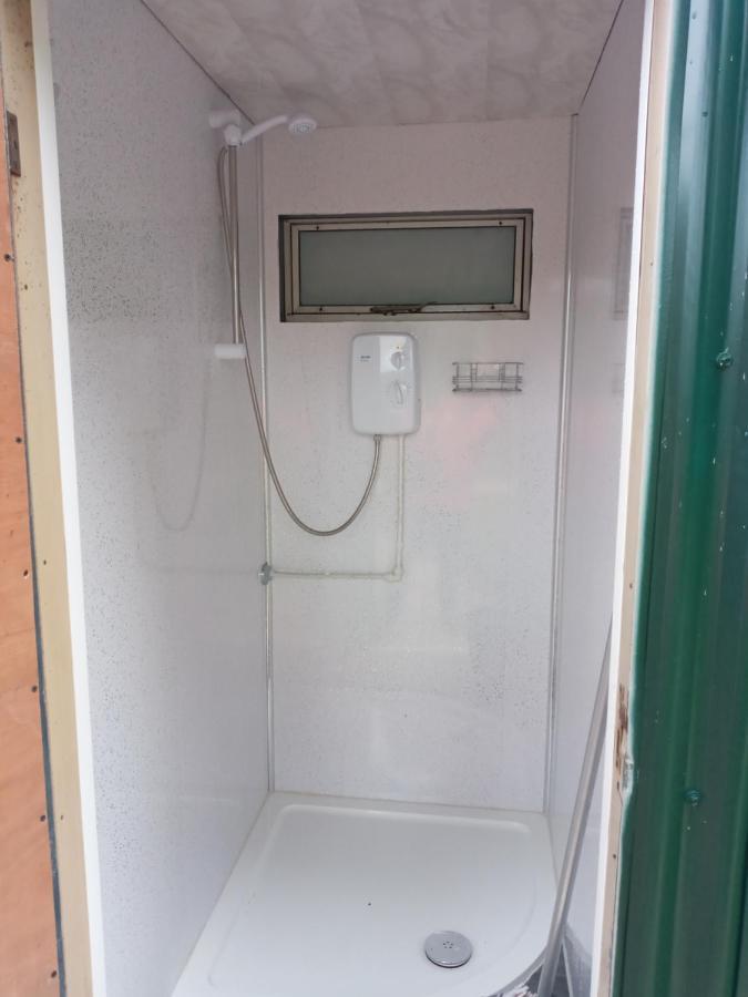 Orchard Meadow Shepherd Huts Leek-Buxton-Ashbourne Upper Elkstone Exterior photo