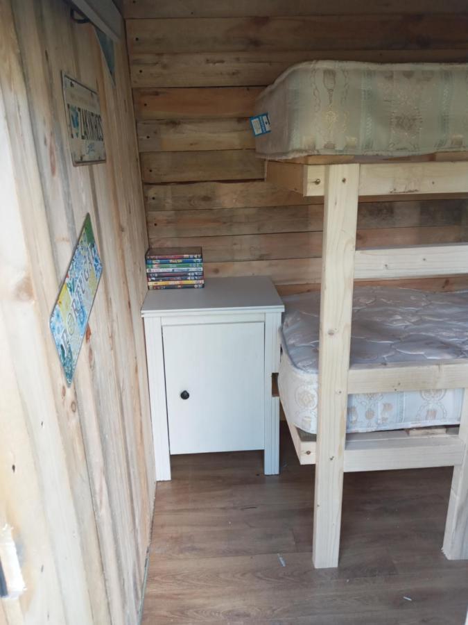 Orchard Meadow Shepherd Huts Leek-Buxton-Ashbourne Upper Elkstone Exterior photo